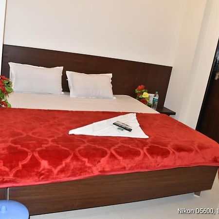 Hotel Sai Shatabdi Shirdi Dış mekan fotoğraf