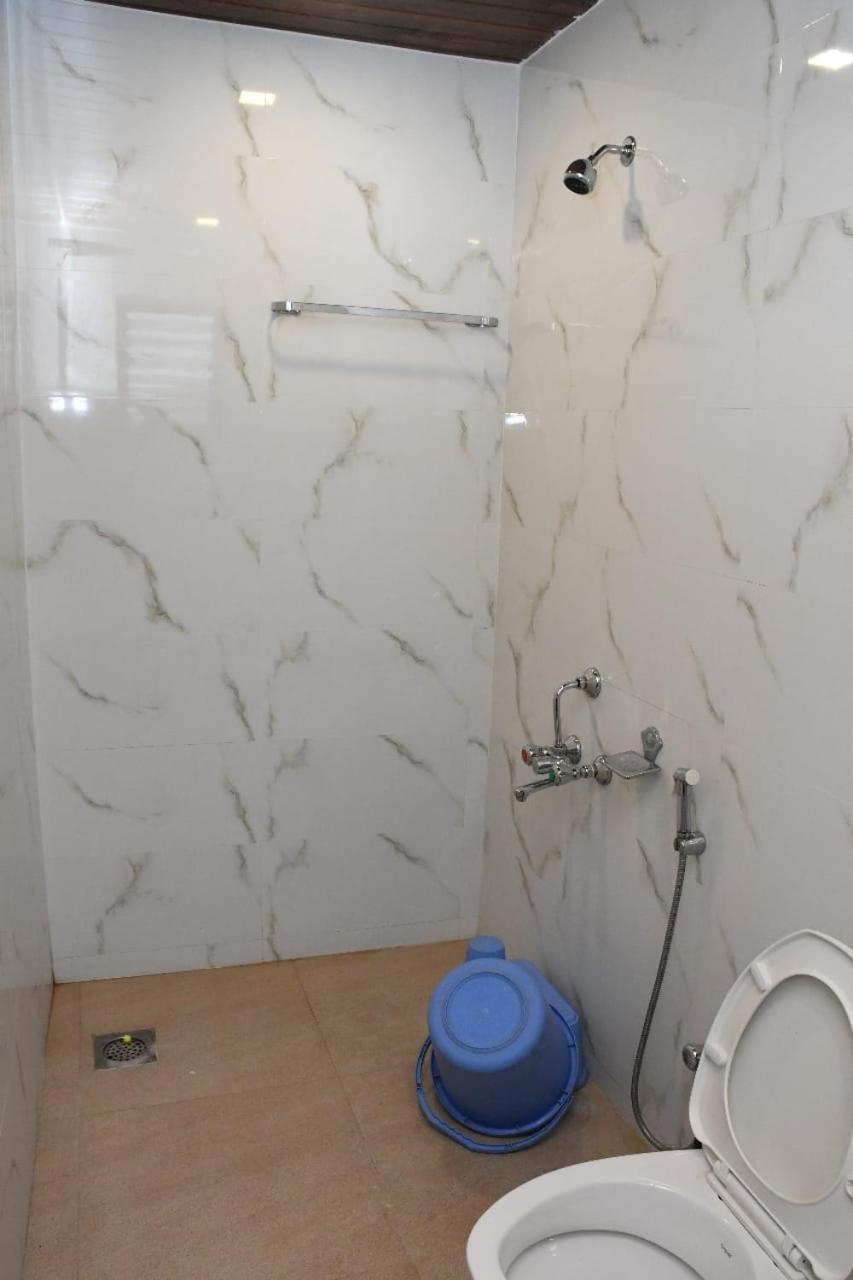 Hotel Sai Shatabdi Shirdi Dış mekan fotoğraf
